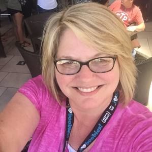 Meet your Posher, Tina